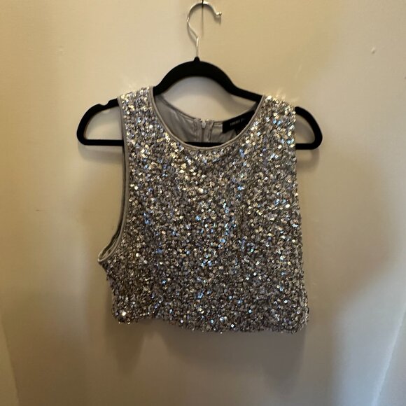 Forever 21 Plus Silver Sequin Crop Top – Party/Clubwear – Size 2X - Picture 2 of 4